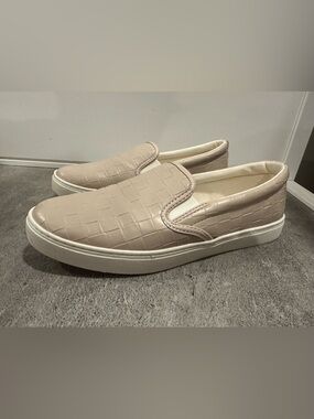 Old Navy Women's Slip-On Loafers in Light Taupe Pink Size 7